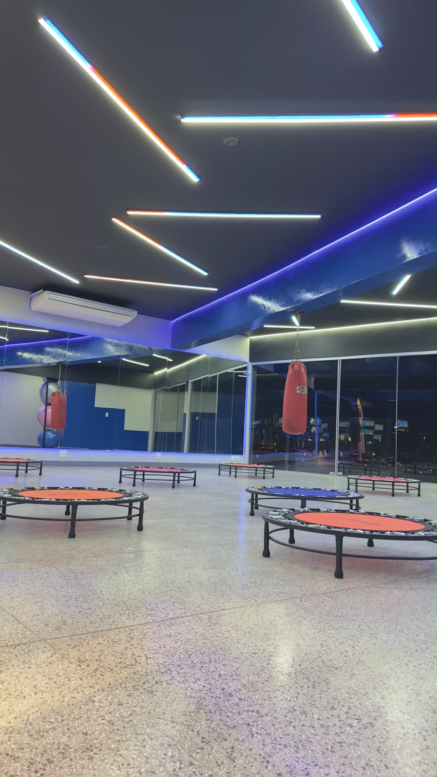 Sala de Aulas / Lutas